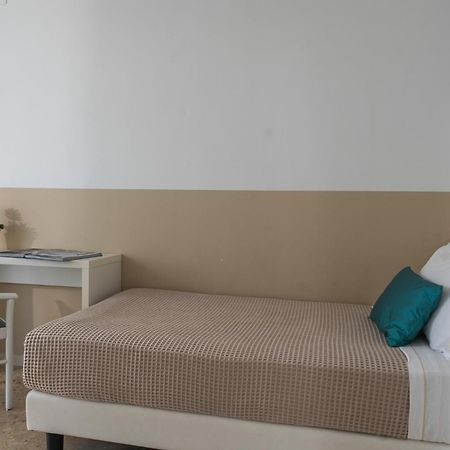 Hotel delle Nazioni Pesaro Esterno foto