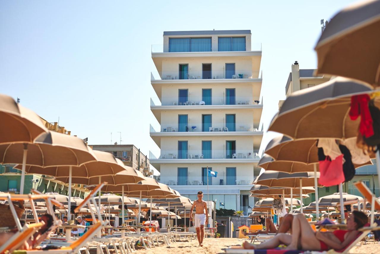 Hotel delle Nazioni Pesaro Esterno foto