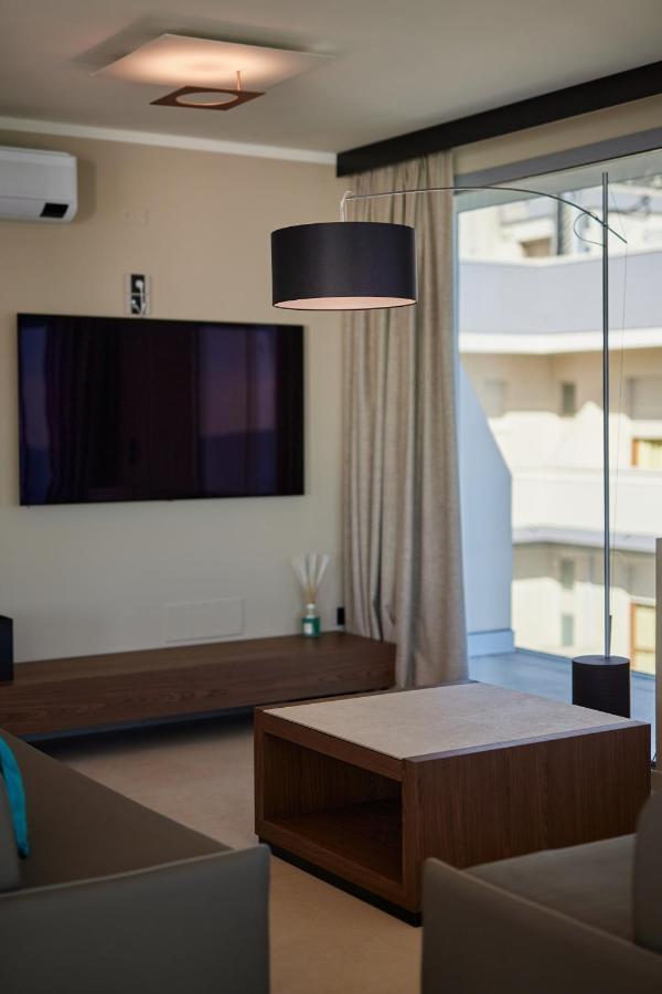 Hotel delle Nazioni Pesaro Esterno foto