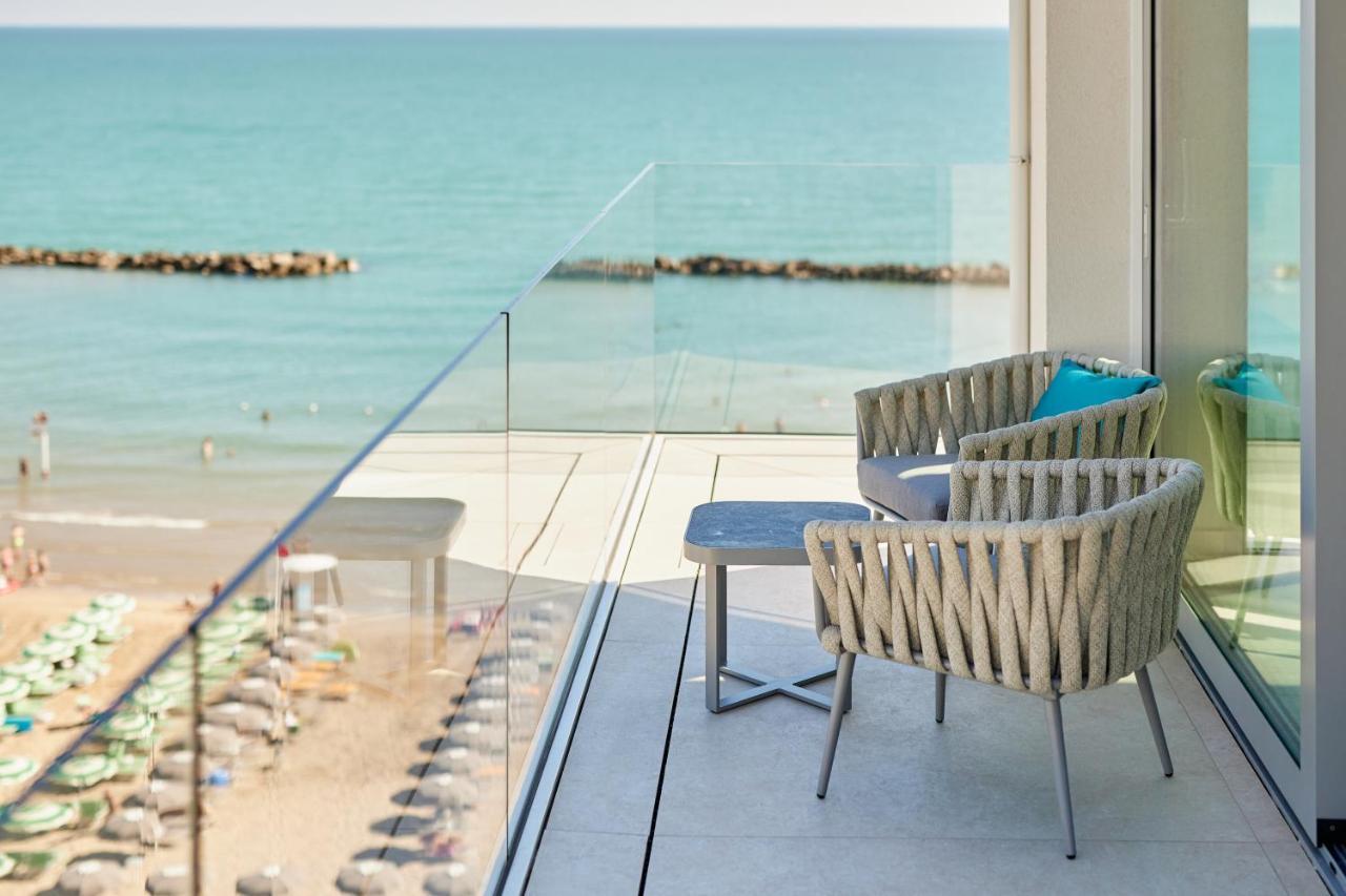 Hotel delle Nazioni Pesaro Esterno foto