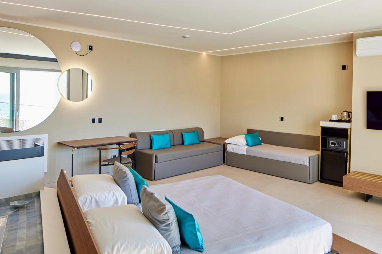 Hotel delle Nazioni Pesaro Esterno foto