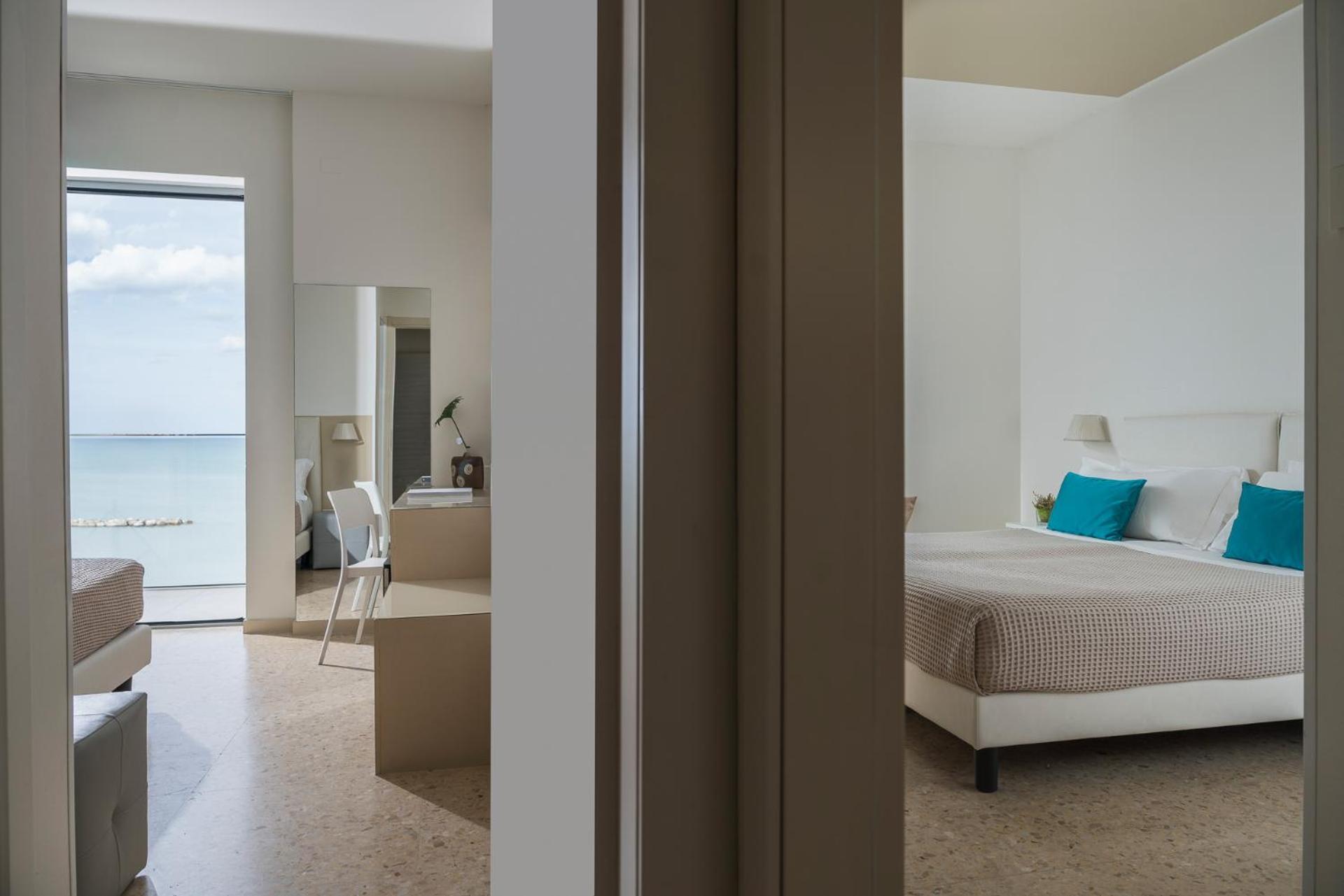 Hotel delle Nazioni Pesaro Esterno foto