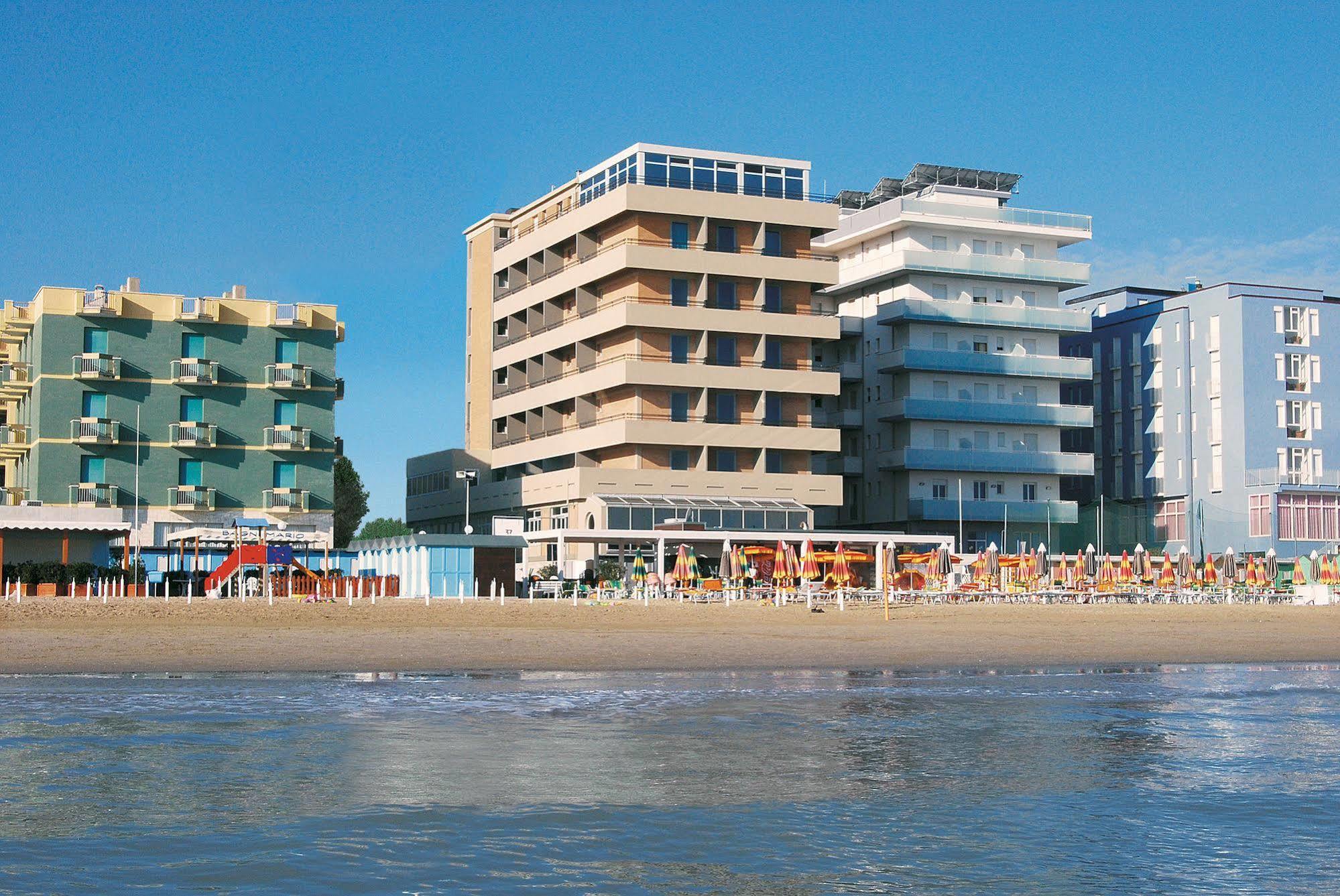 Hotel delle Nazioni Pesaro Esterno foto
